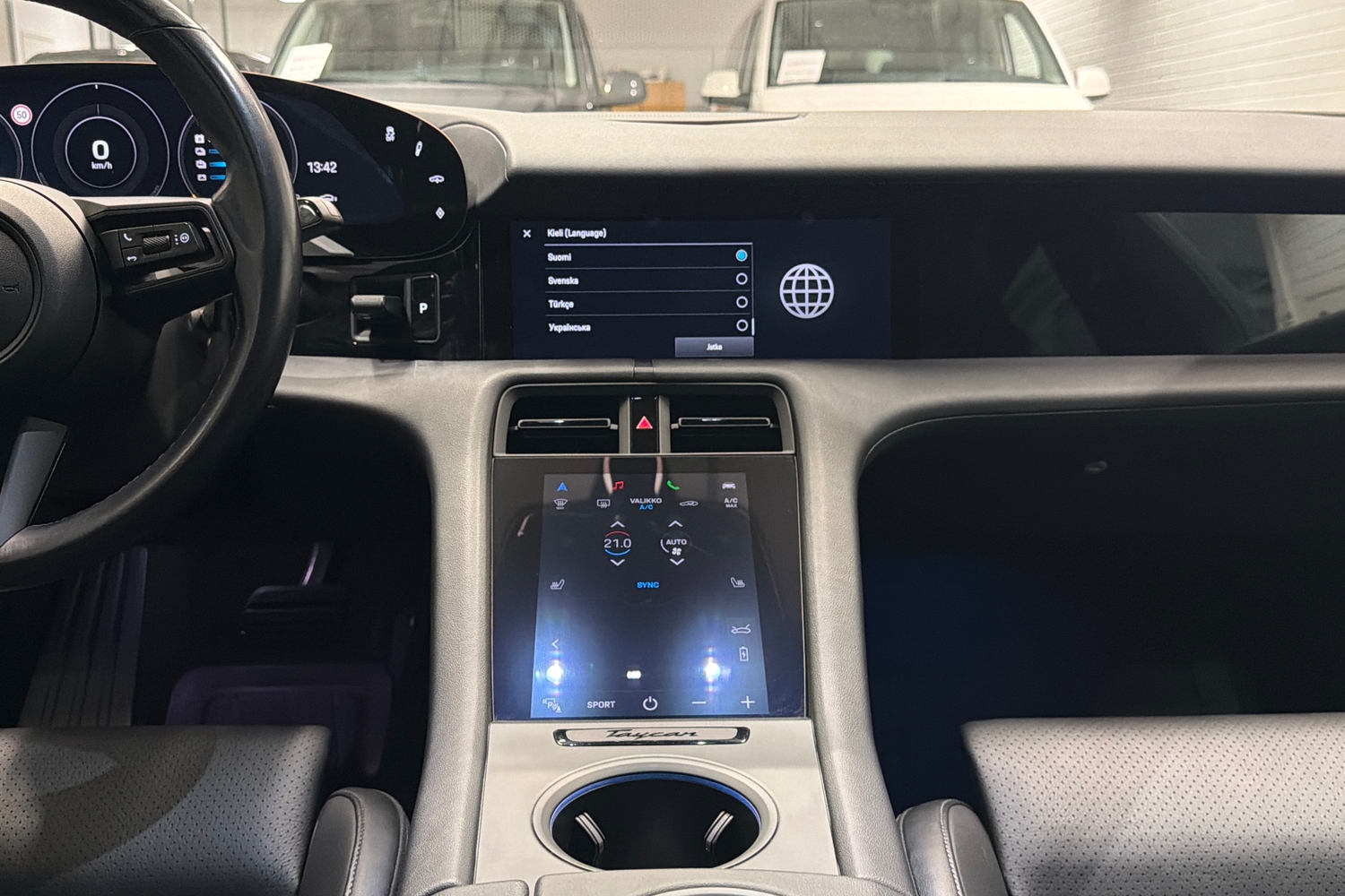 Porsche Taycan vaihtoauto