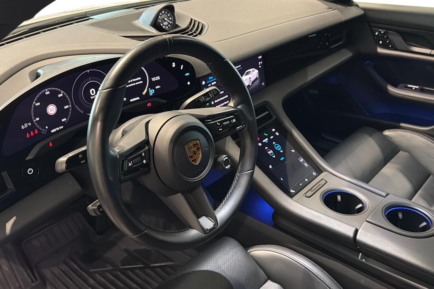 Porsche Taycan vaihtoauto