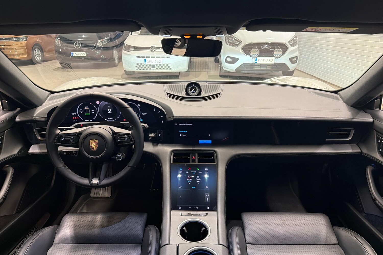 Porsche Taycan vaihtoauto