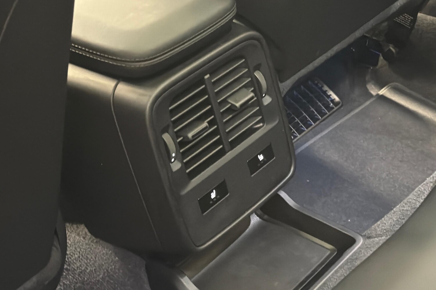 Porsche Taycan vaihtoauto