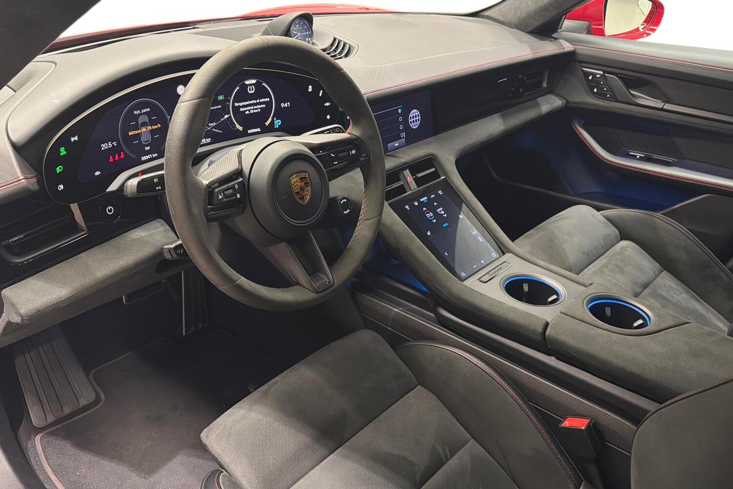 Porsche Taycan vaihtoauto