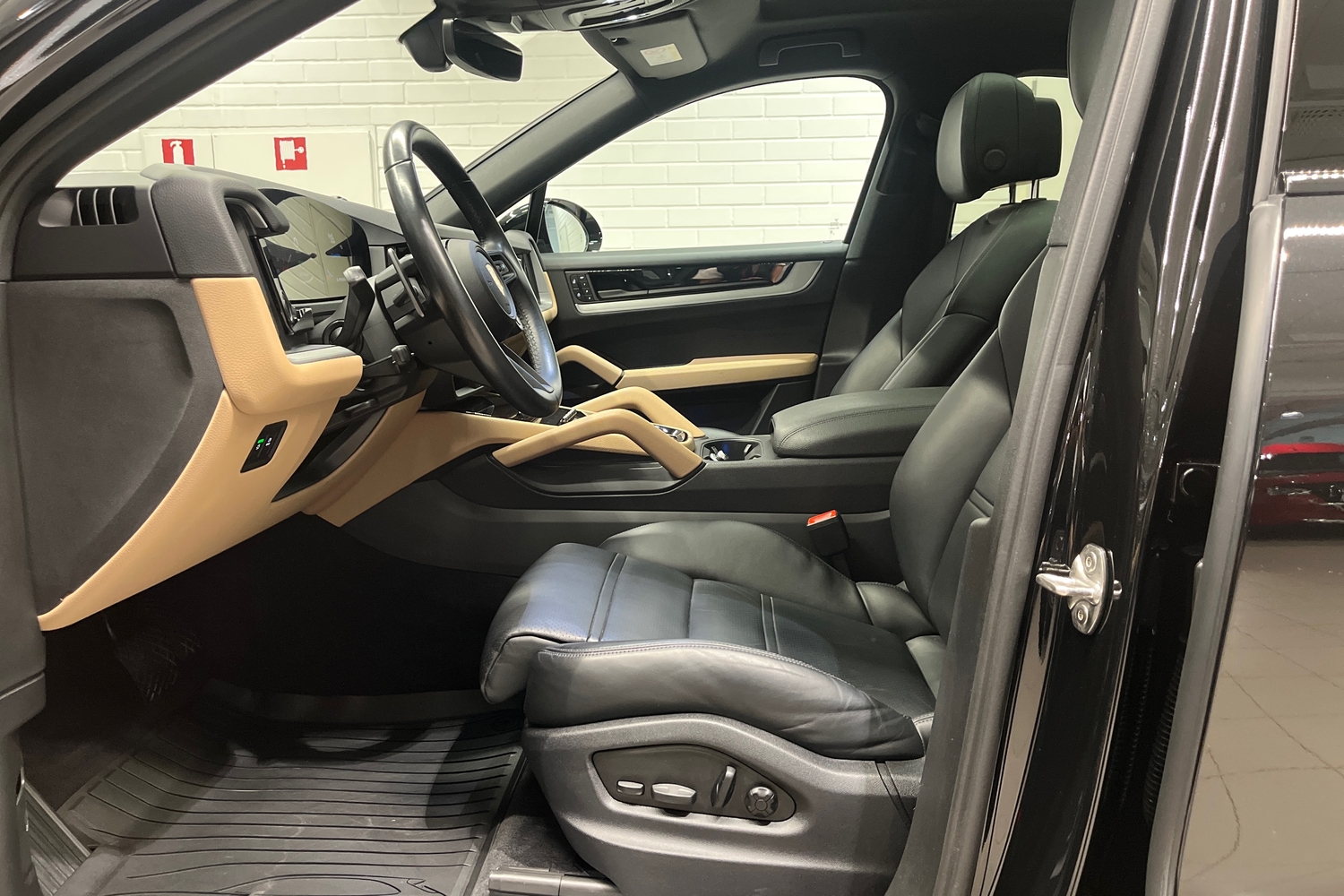 Porsche Cayenne vaihtoauto