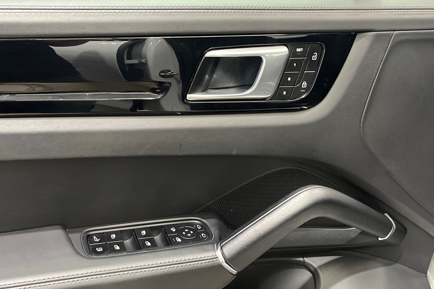 Porsche Cayenne vaihtoauto