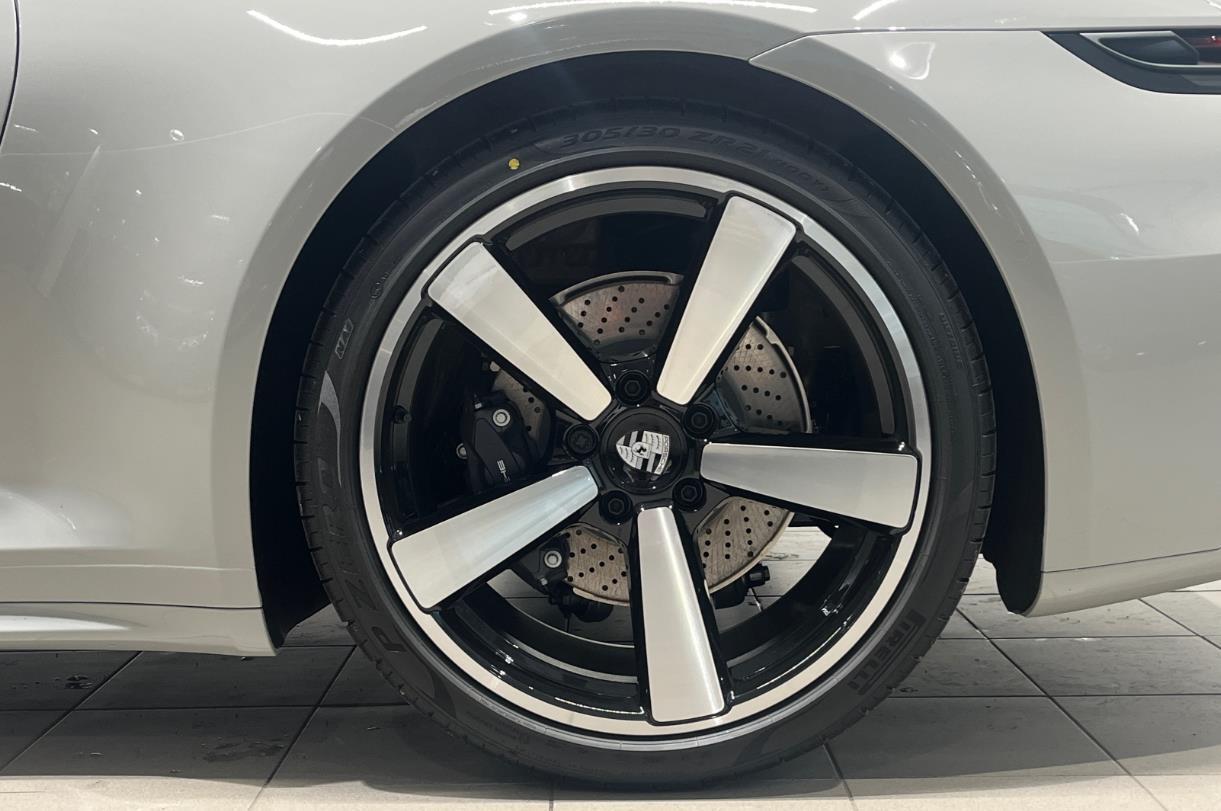 Porsche 911 vaihtoauto