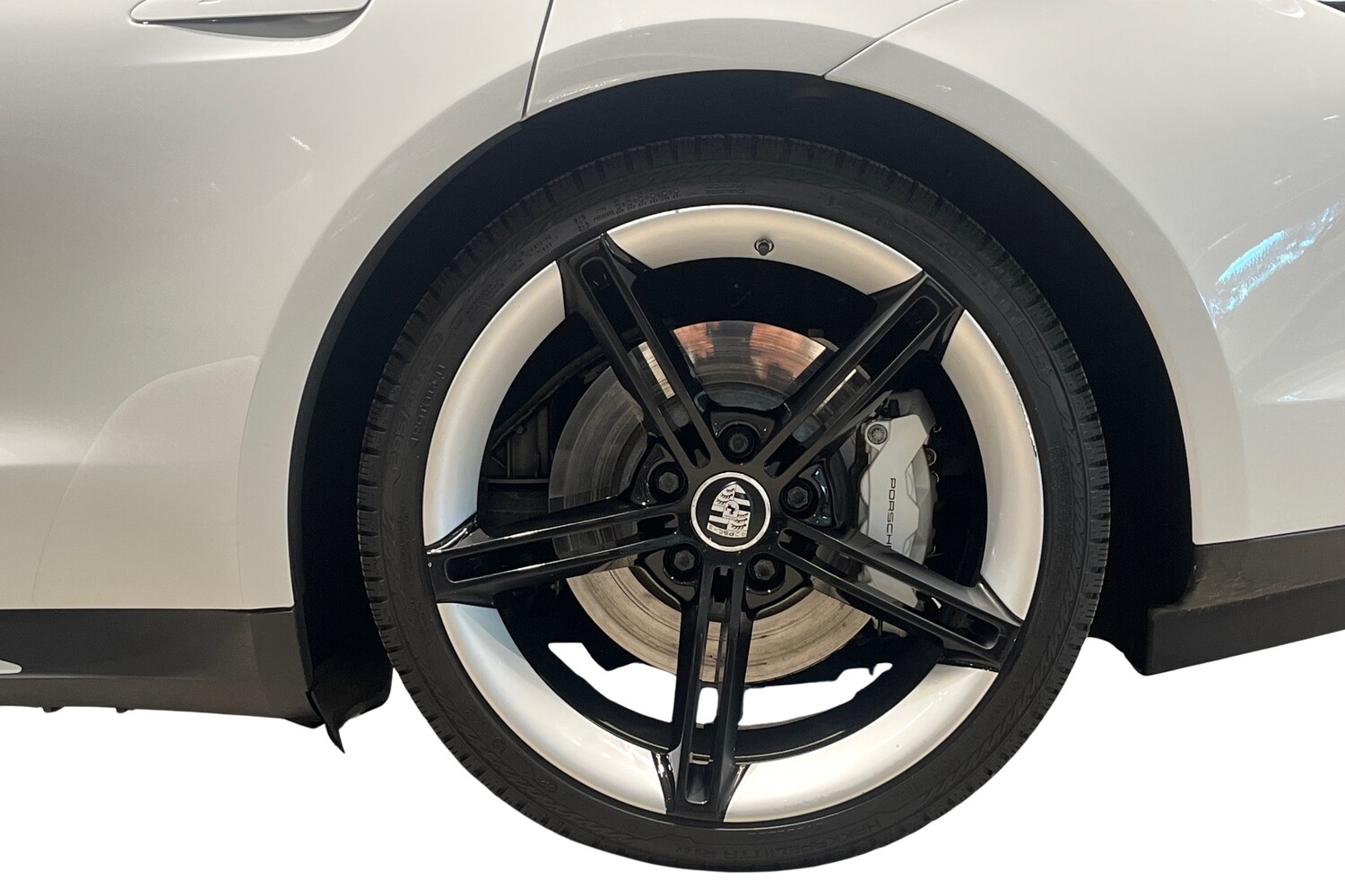 Porsche Taycan vaihtoauto