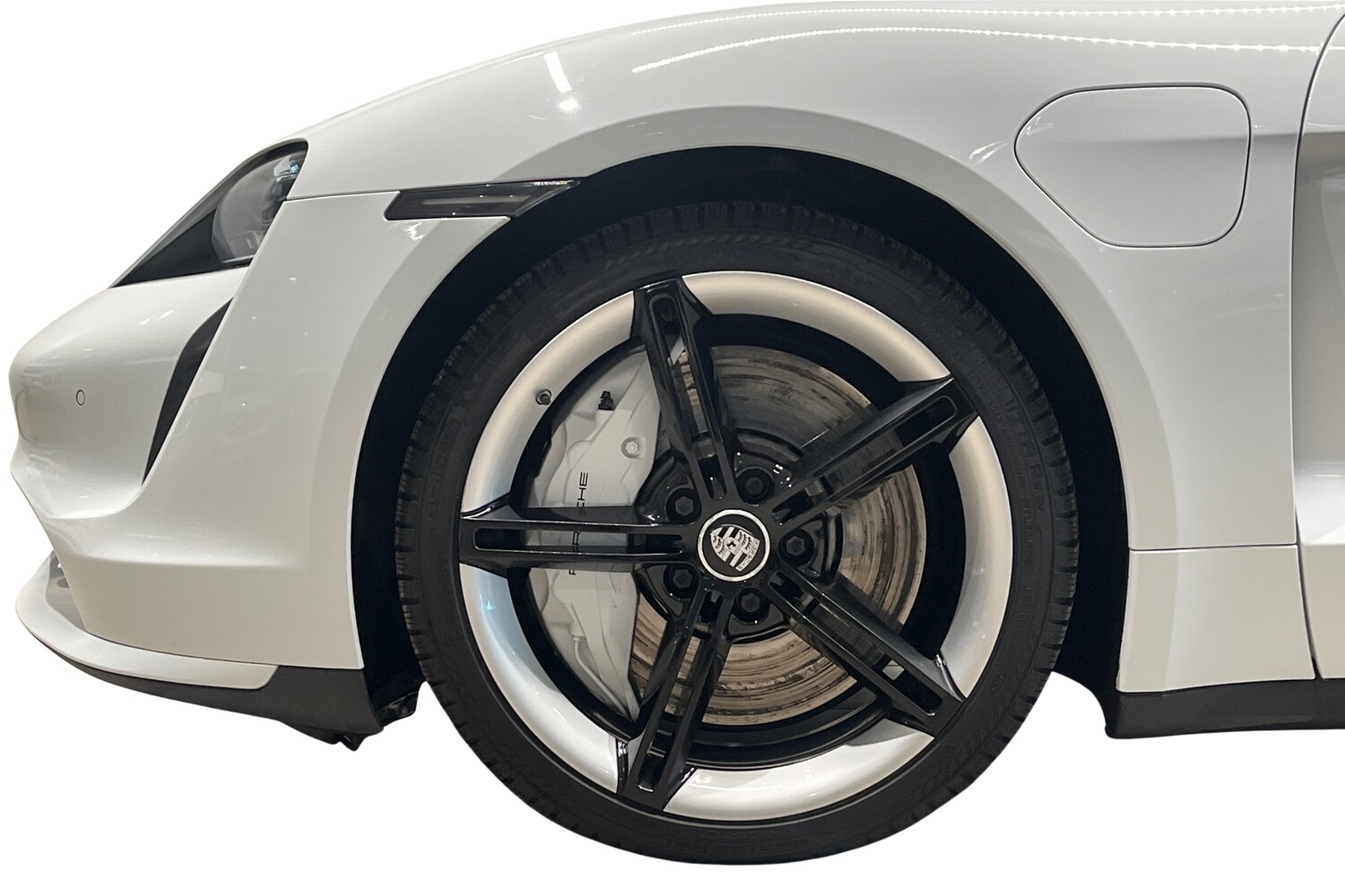 Porsche Taycan vaihtoauto