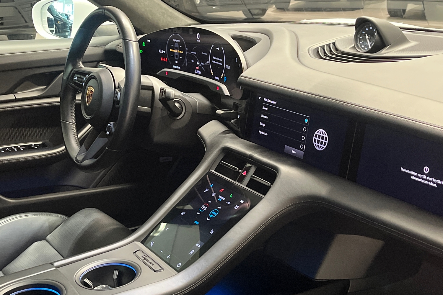 Porsche Taycan vaihtoauto