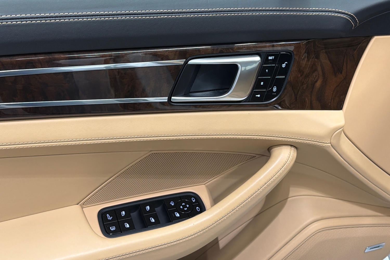 Porsche Panamera vaihtoauto