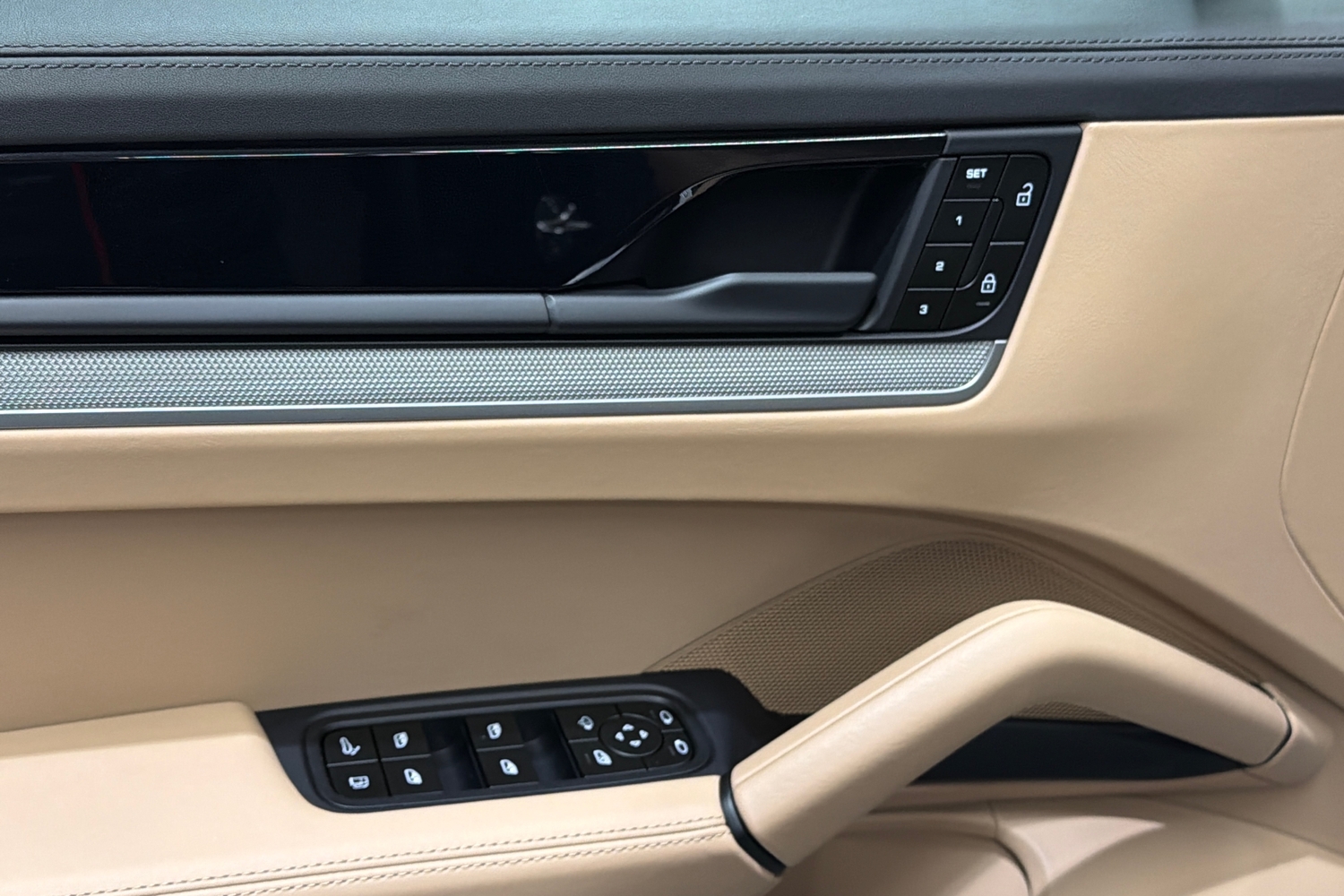 Porsche Cayenne vaihtoauto