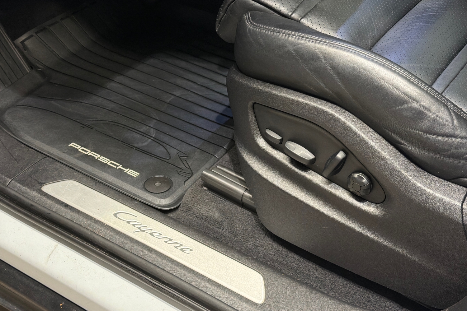 Porsche Cayenne vaihtoauto