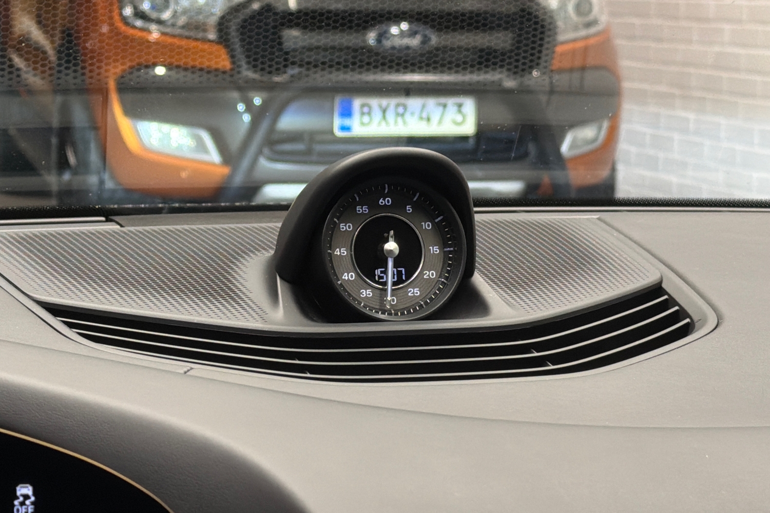 Porsche Taycan vaihtoauto