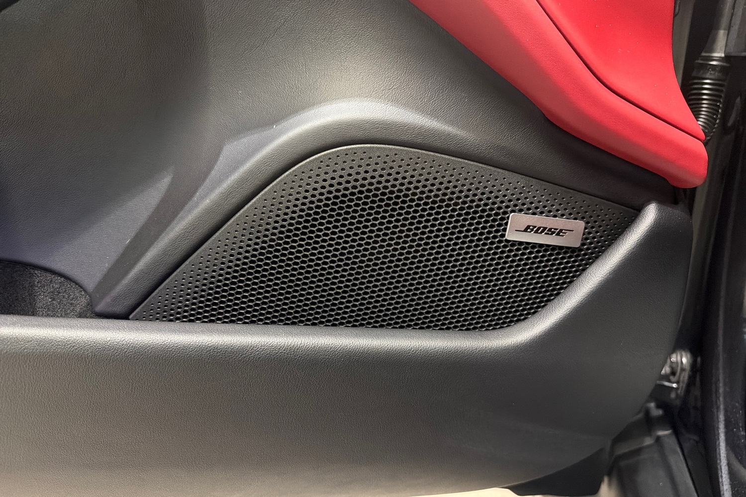 Porsche Taycan vaihtoauto
