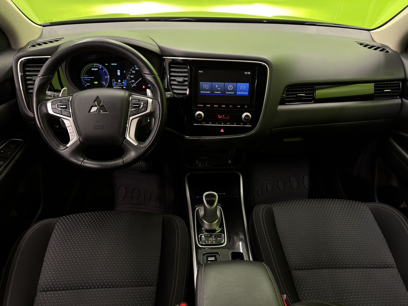 Mitsubishi Outlander PHEV vaihtoauto