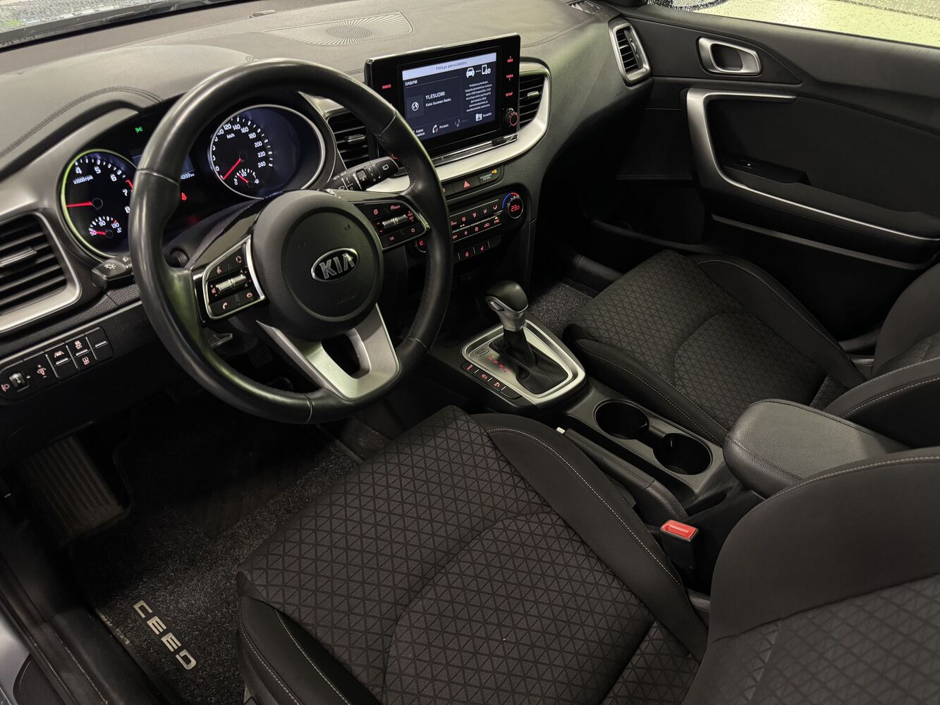 Kia Ceed vaihtoauto