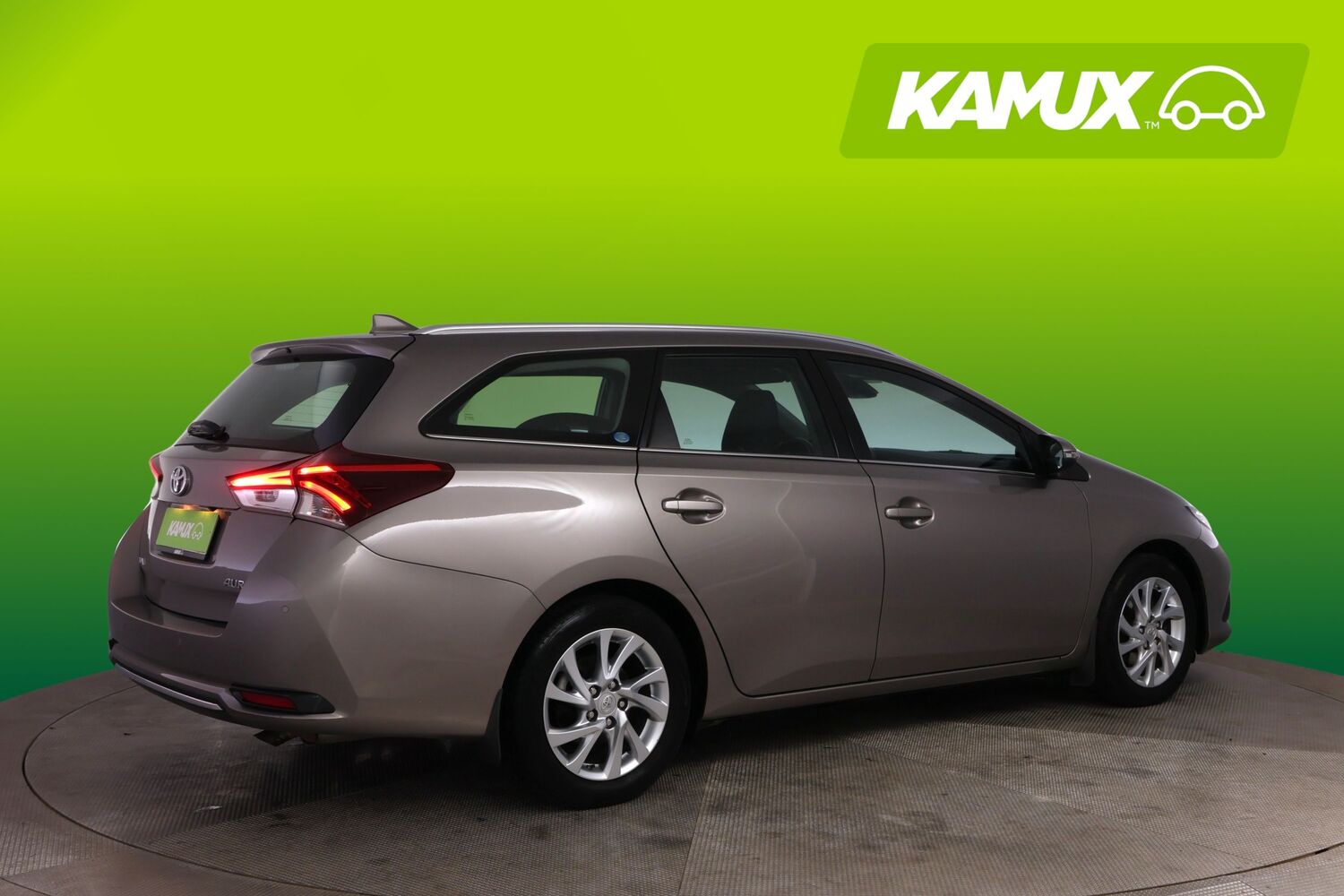 Toyota Auris vaihtoauto