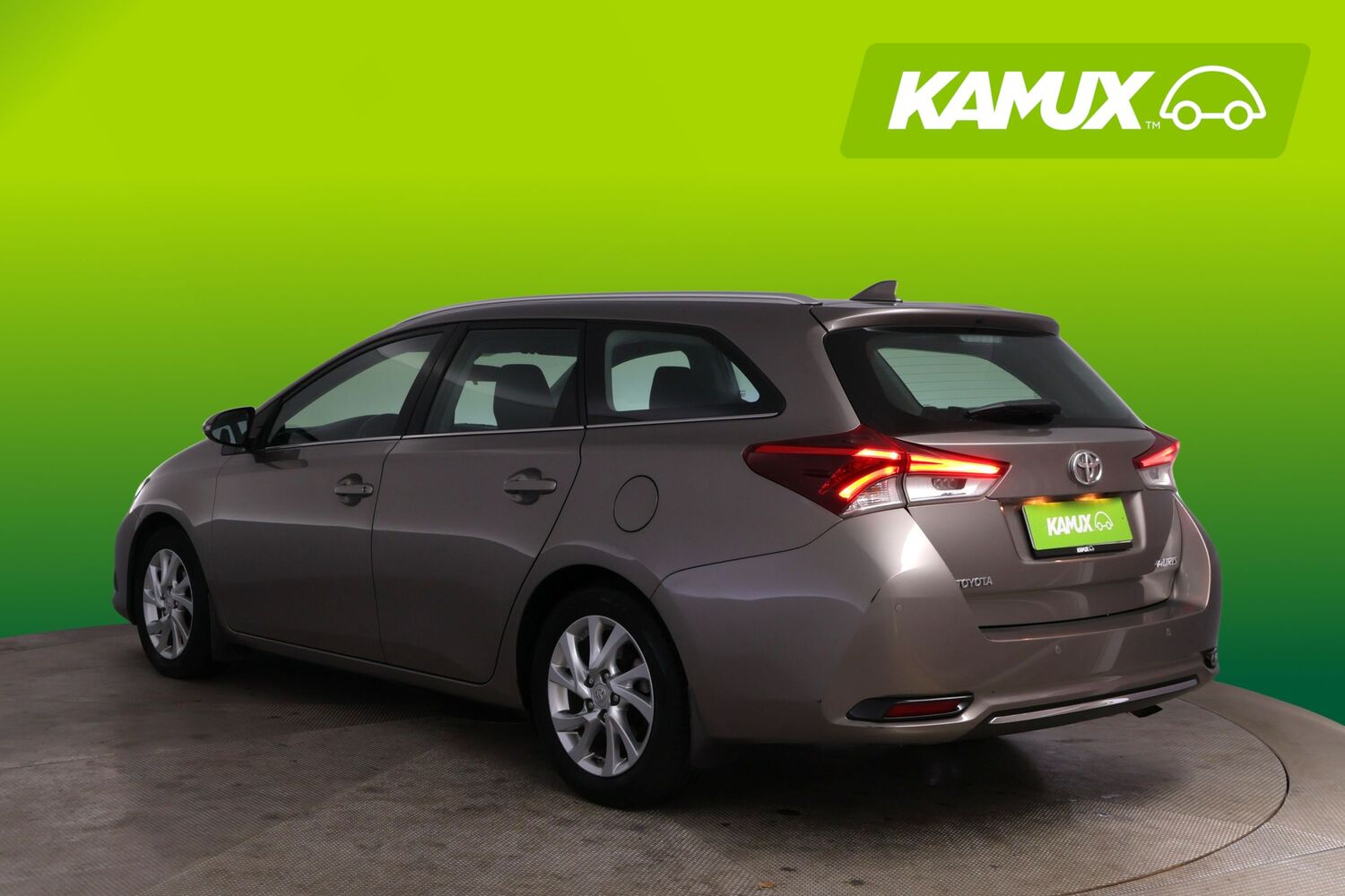 Toyota Auris vaihtoauto