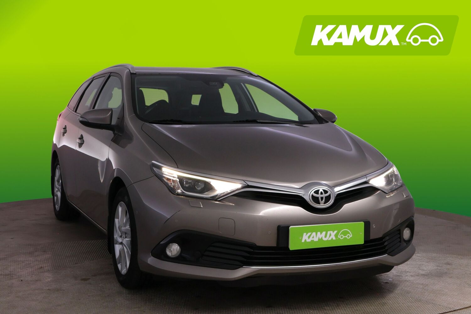 Toyota Auris vaihtoauto