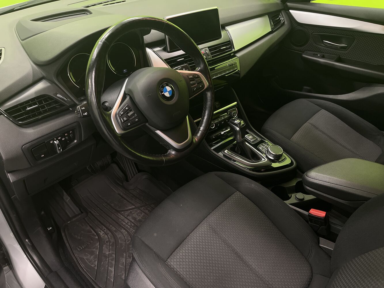 BMW 225 vaihtoauto