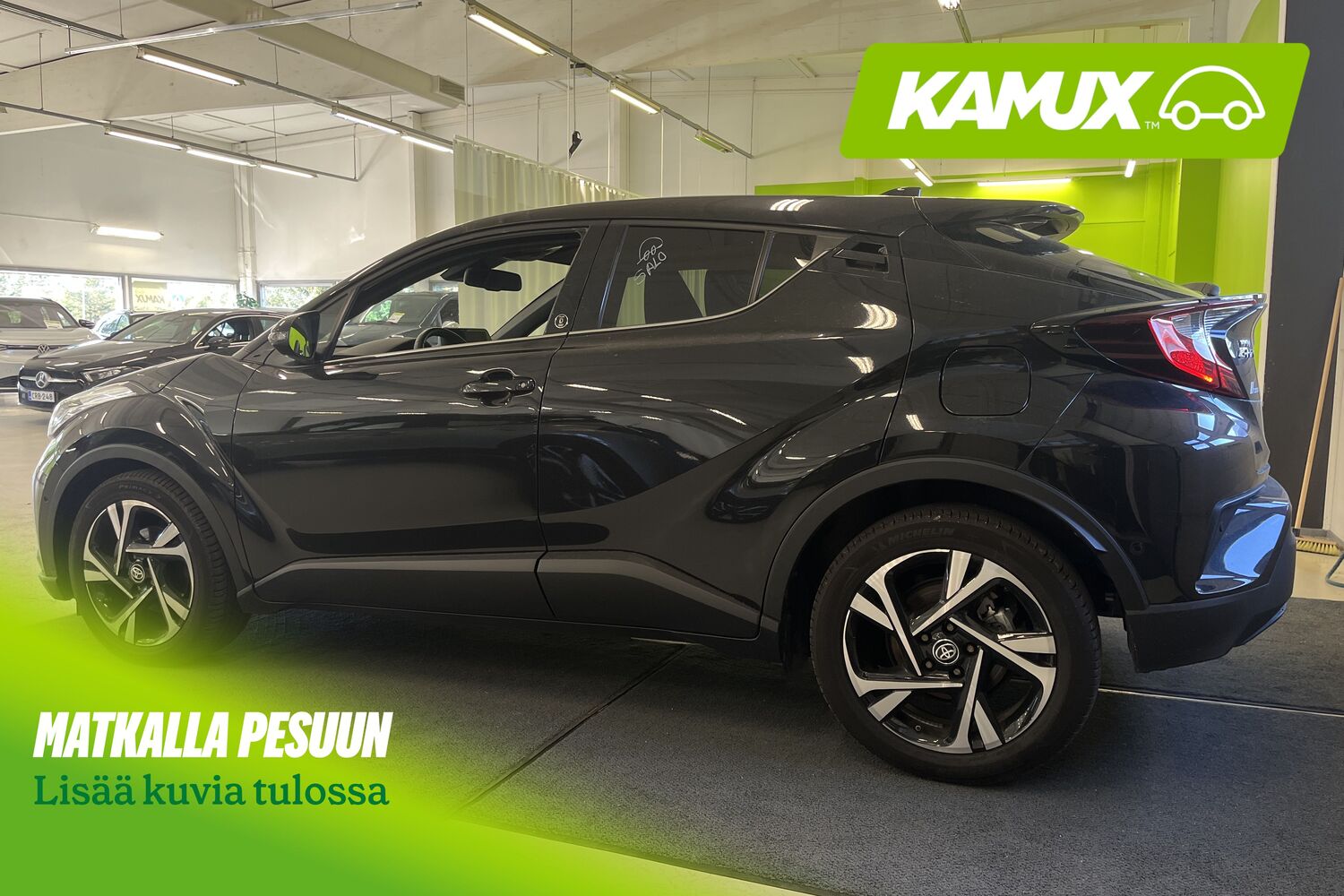 Toyota C-HR vaihtoauto