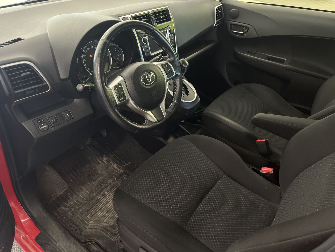 Toyota Verso-S vaihtoauto