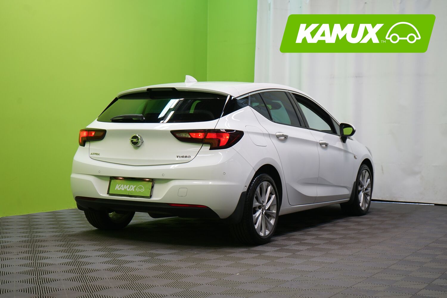 Opel Astra vaihtoauto