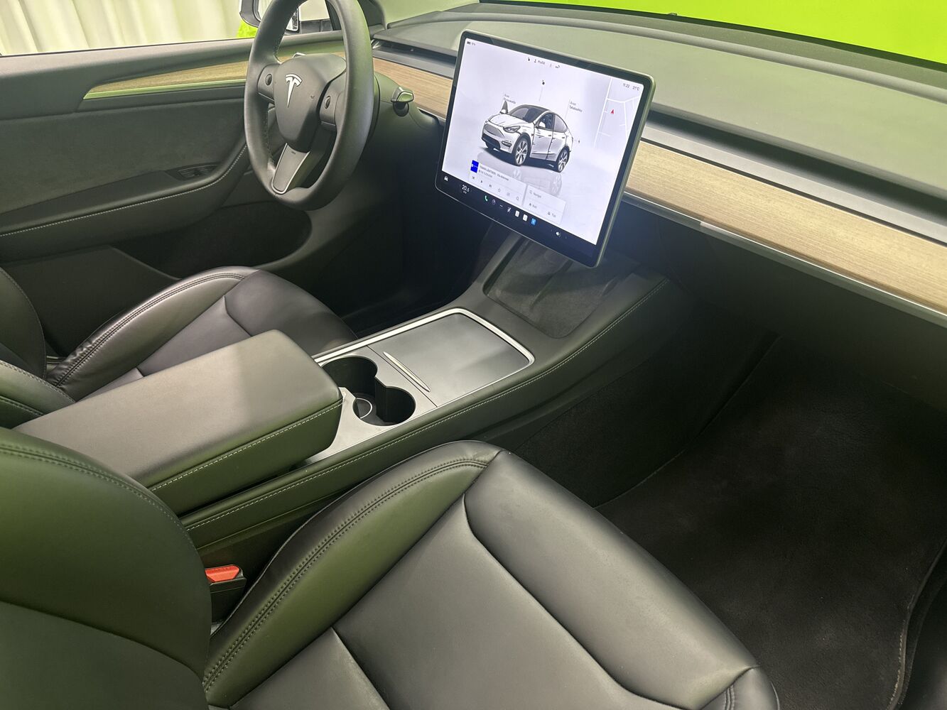 Tesla Model Y vaihtoauto