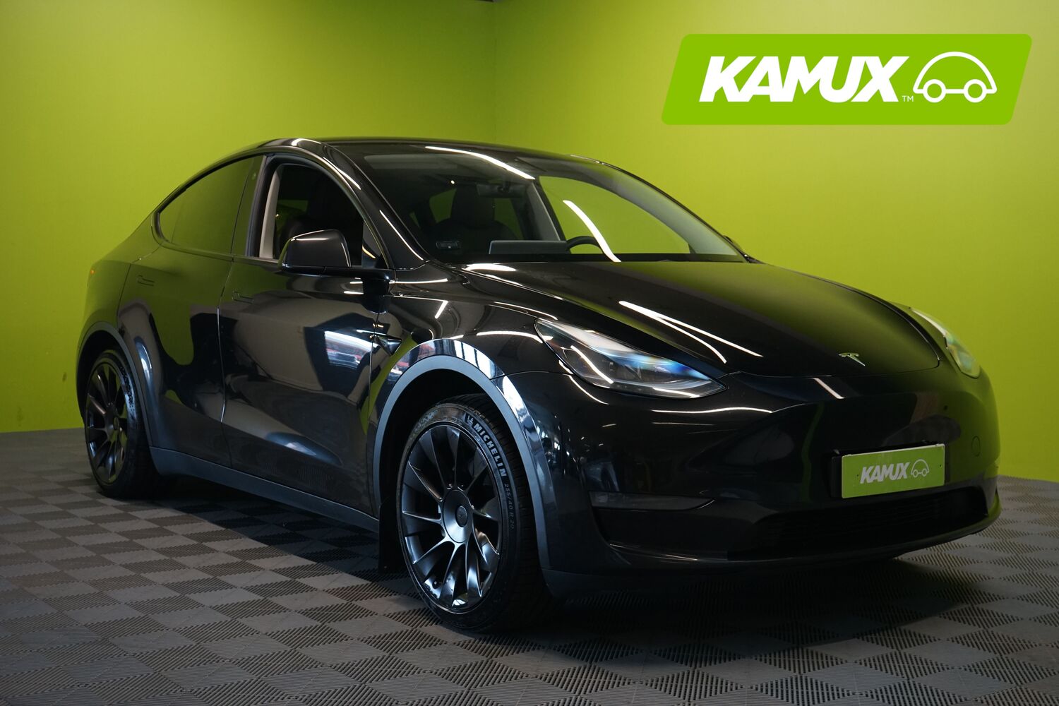Tesla Model Y vaihtoauto