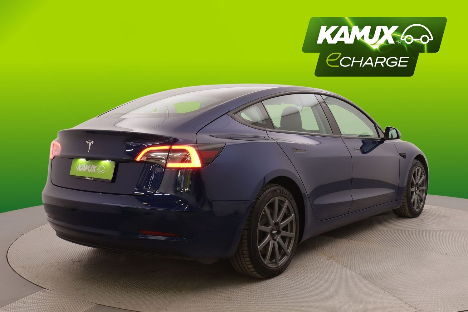Tesla Model 3 vaihtoauto
