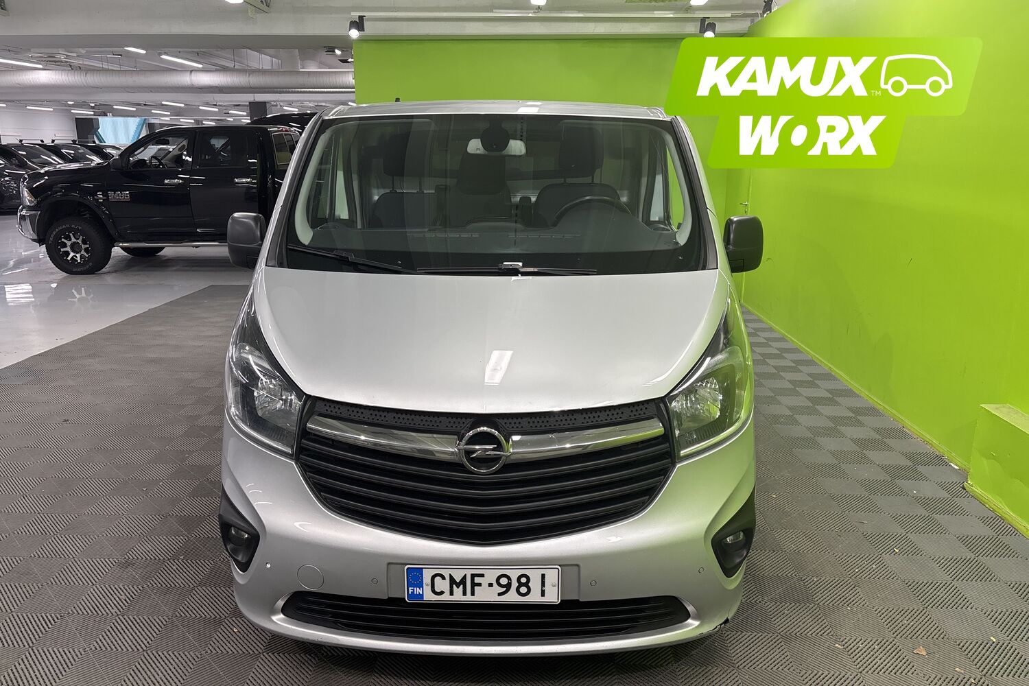 Opel Vivaro vaihtoauto