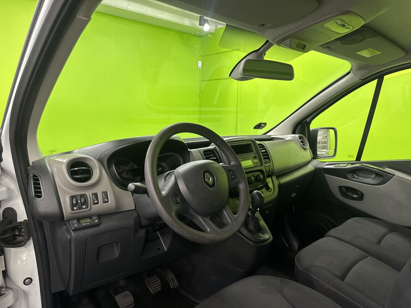 Renault Trafic vaihtoauto