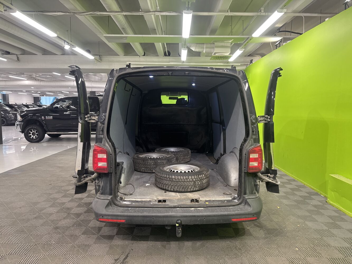 Volkswagen Transporter vaihtoauto