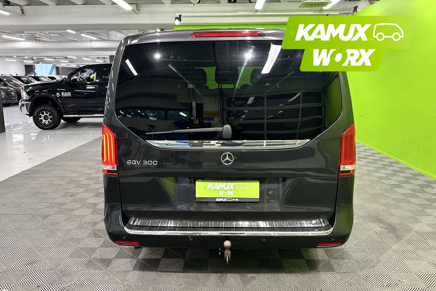 Mercedes-Benz EQV vaihtoauto