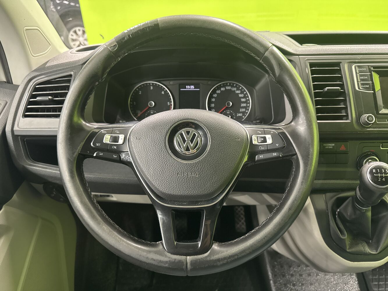 Volkswagen Transporter vaihtoauto