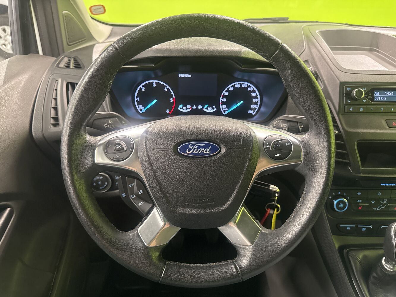 Ford Transit Connect vaihtoauto