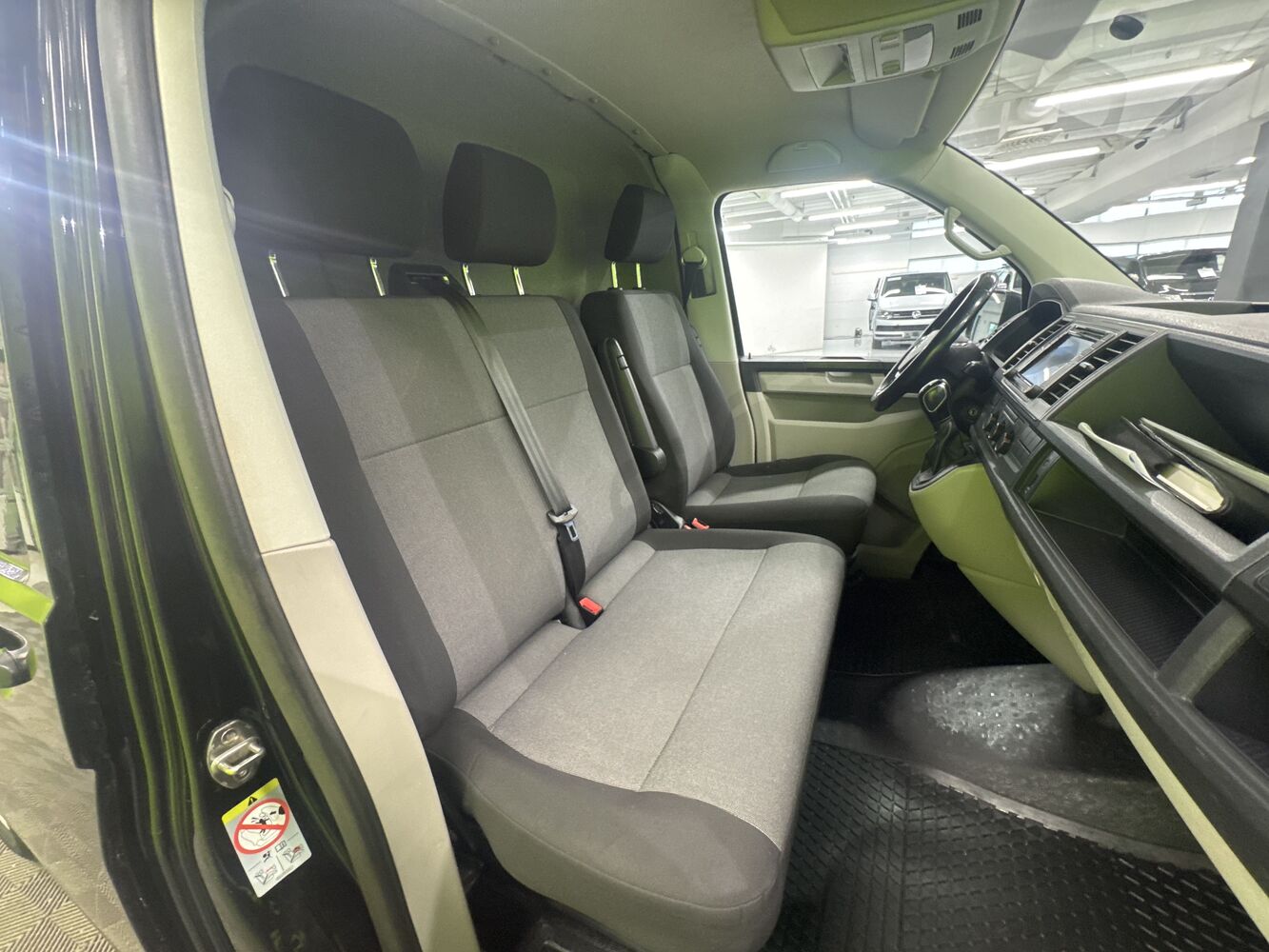 Volkswagen Transporter vaihtoauto