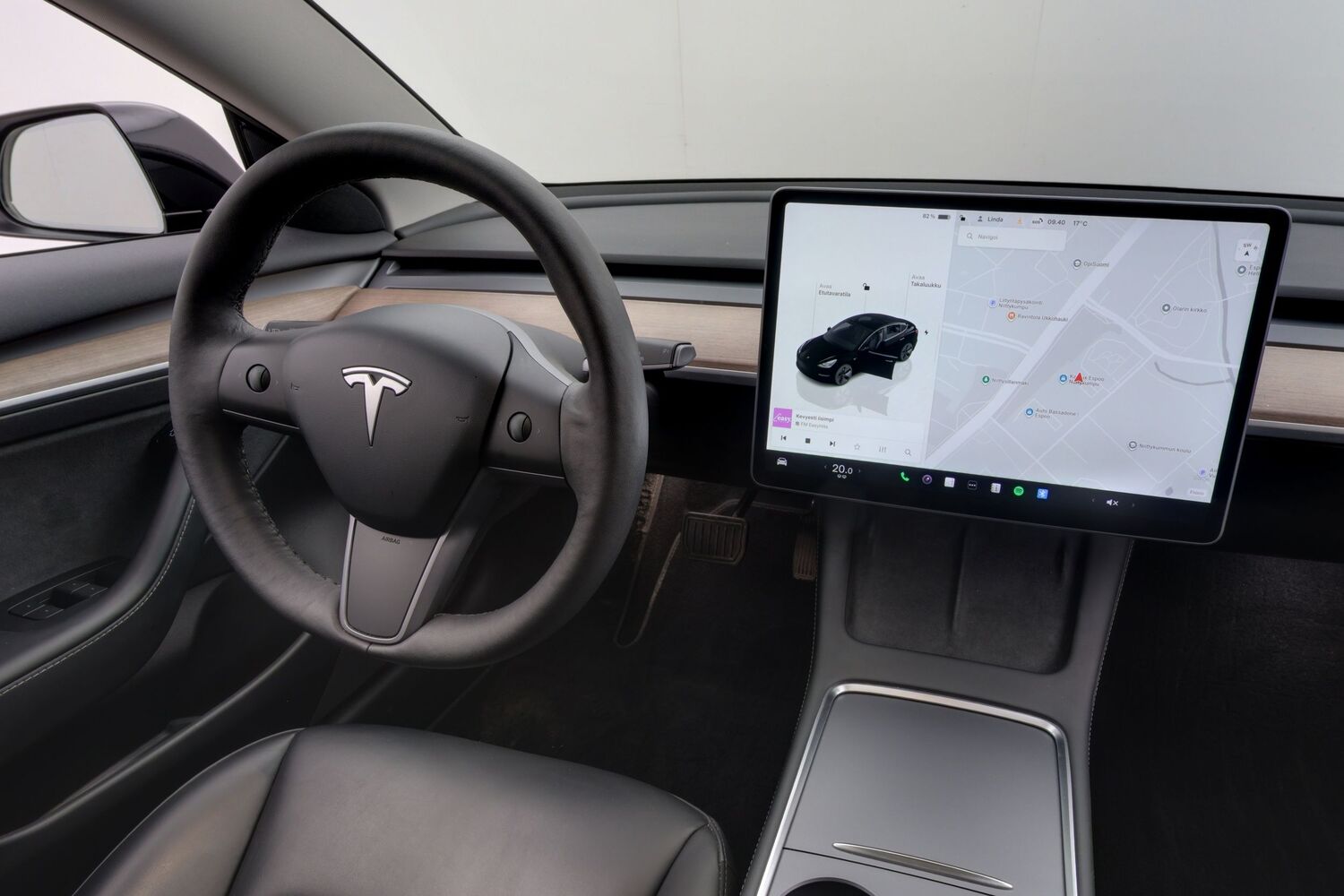 Tesla Model 3 vaihtoauto