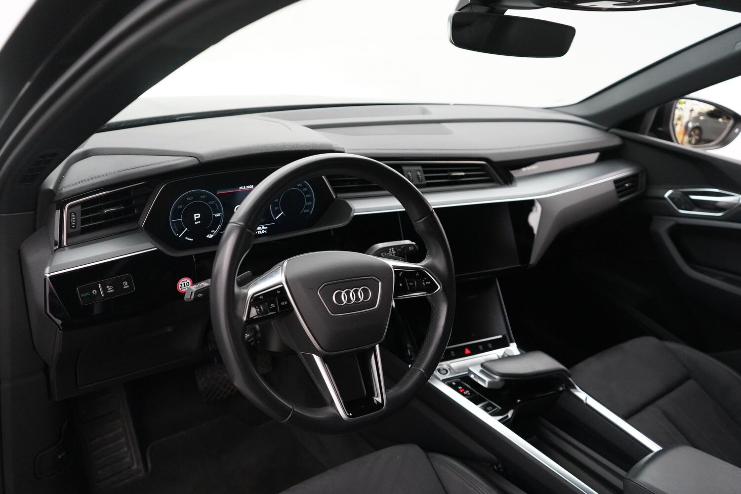 Audi e-tron vaihtoauto