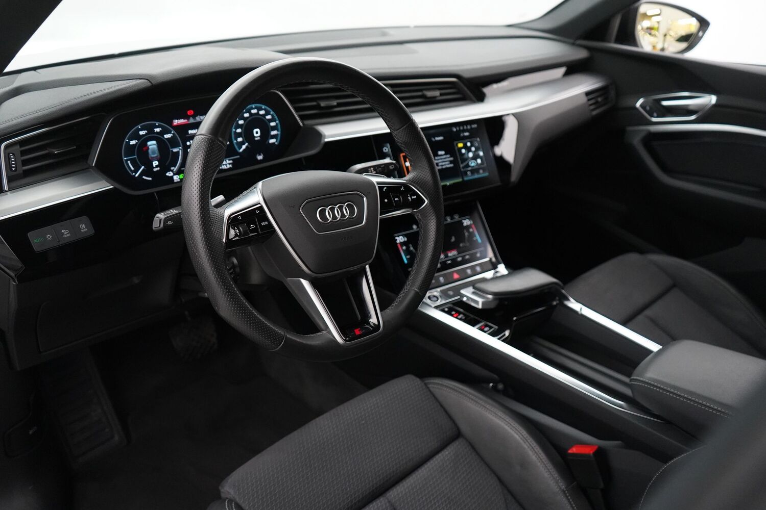 Audi e-tron vaihtoauto