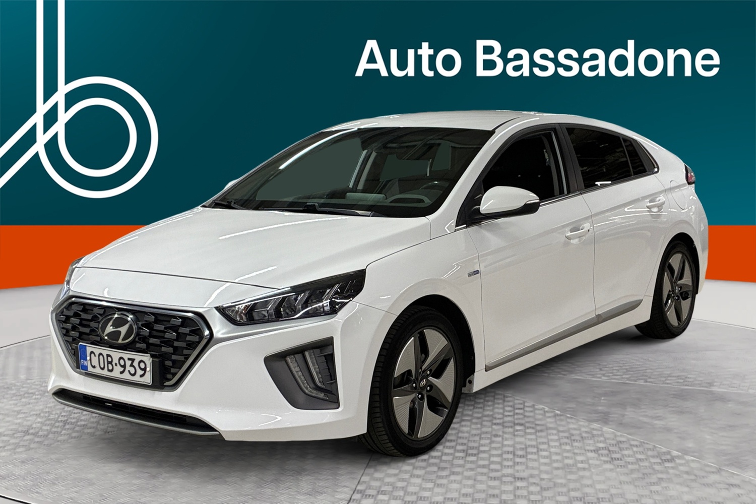 Hyundai IONIQ hybrid vaihtoauto
