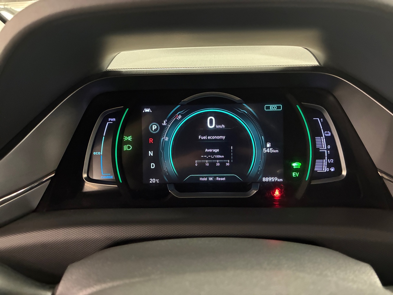 Hyundai IONIQ hybrid vaihtoauto
