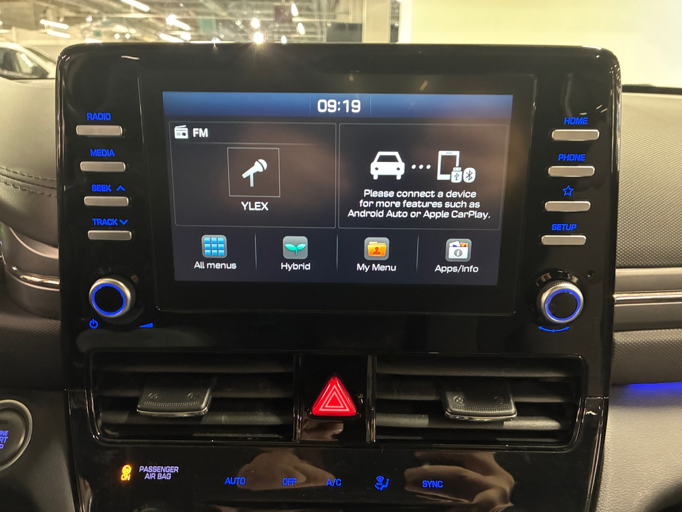 Hyundai IONIQ hybrid vaihtoauto