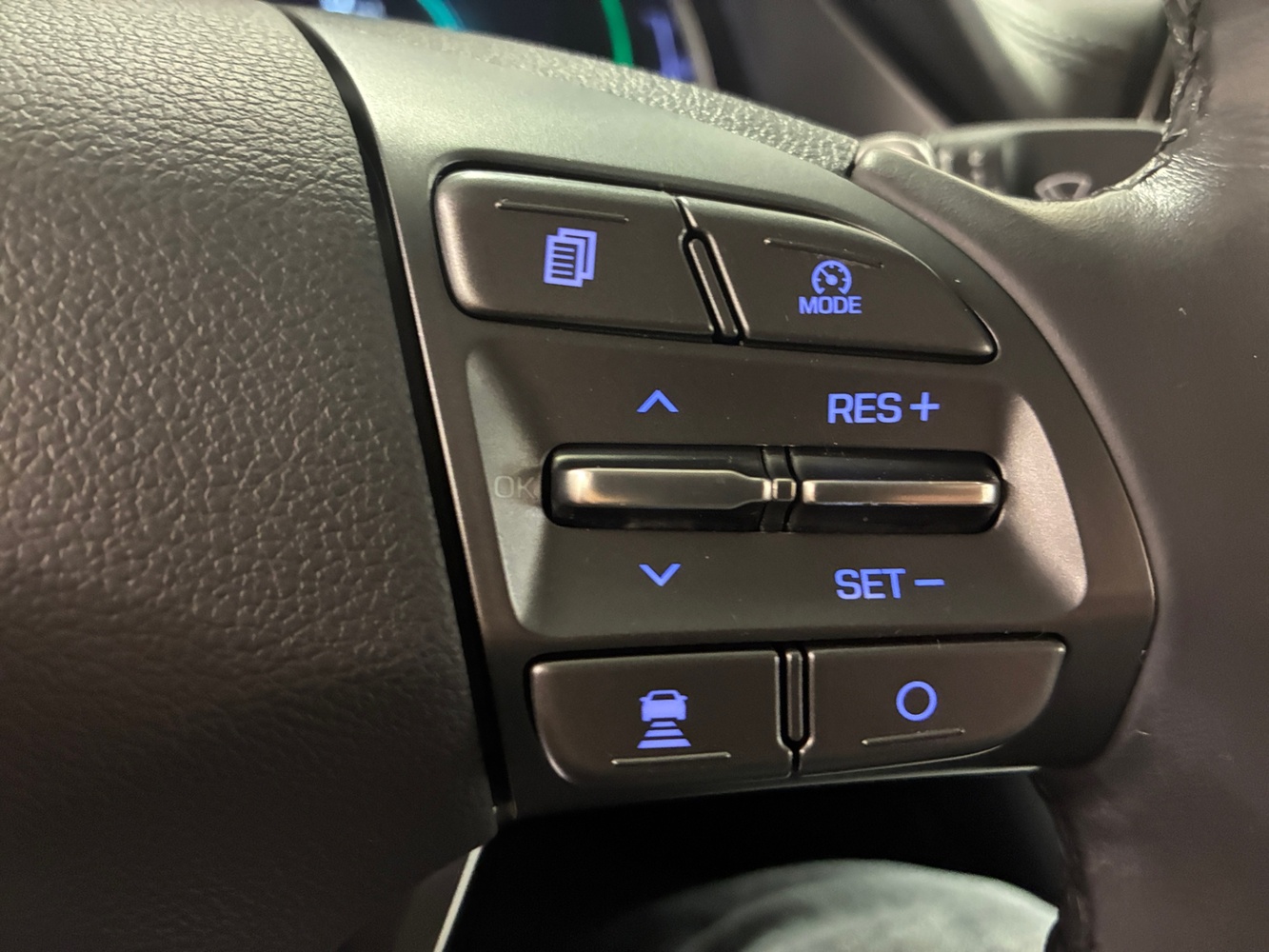 Hyundai IONIQ hybrid vaihtoauto