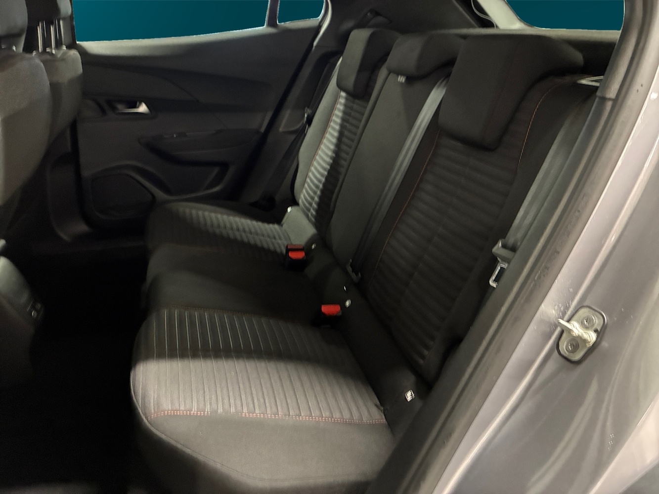 Peugeot e-2008 vaihtoauto