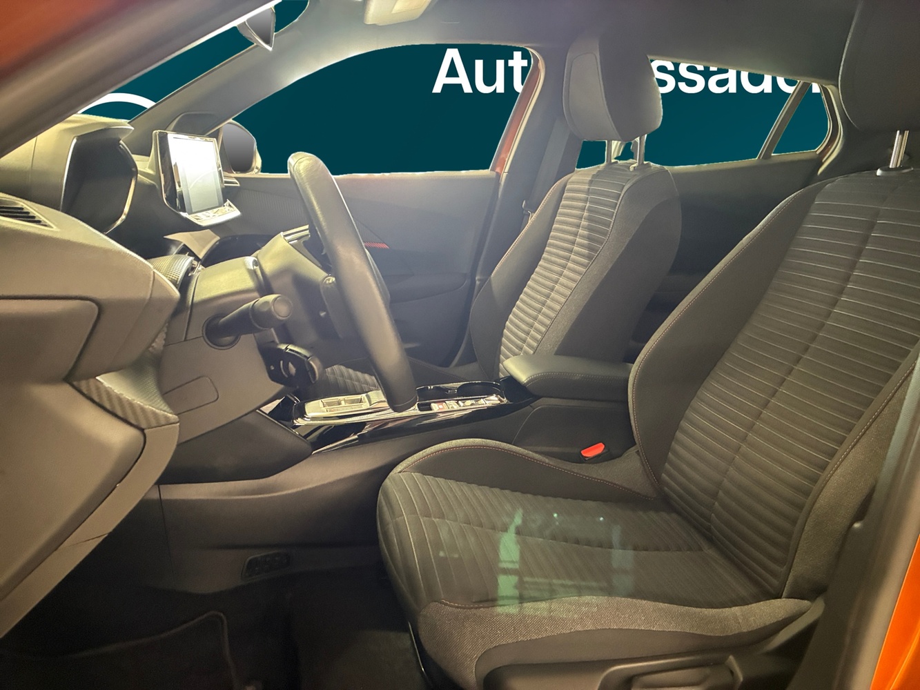 Peugeot e-2008 vaihtoauto