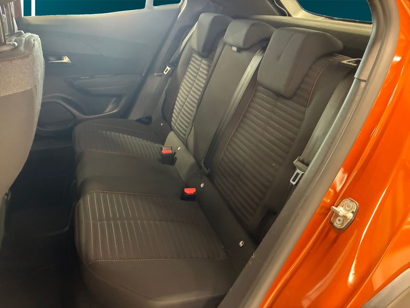 Peugeot e-2008 vaihtoauto