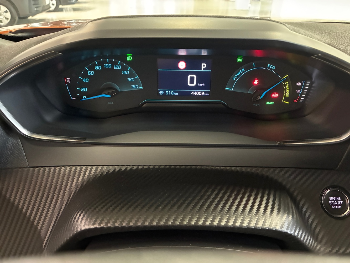 Peugeot e-2008 vaihtoauto