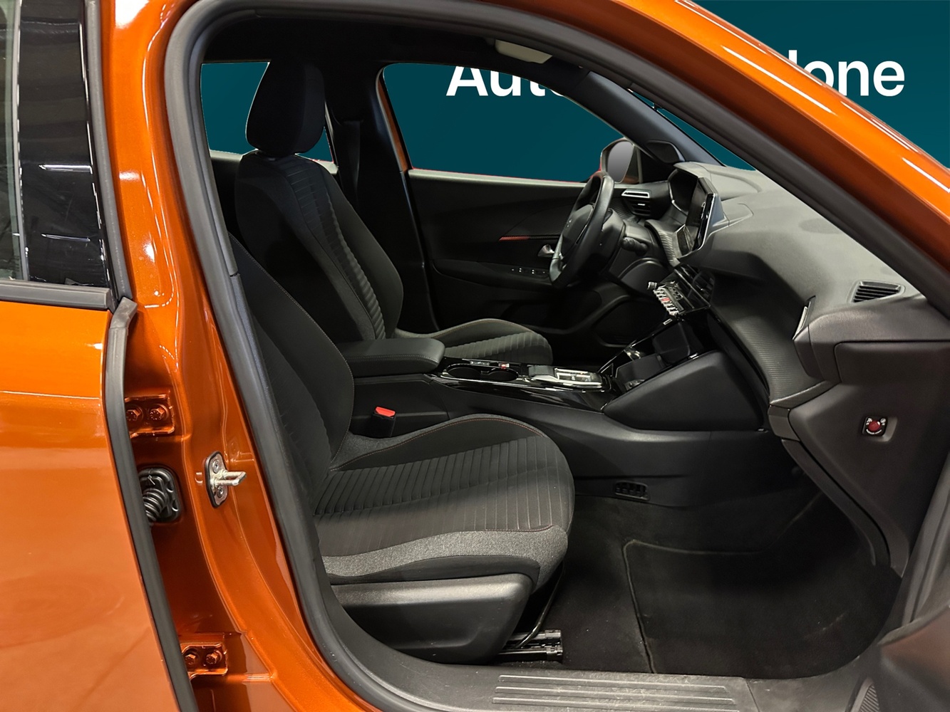 Peugeot e-2008 vaihtoauto