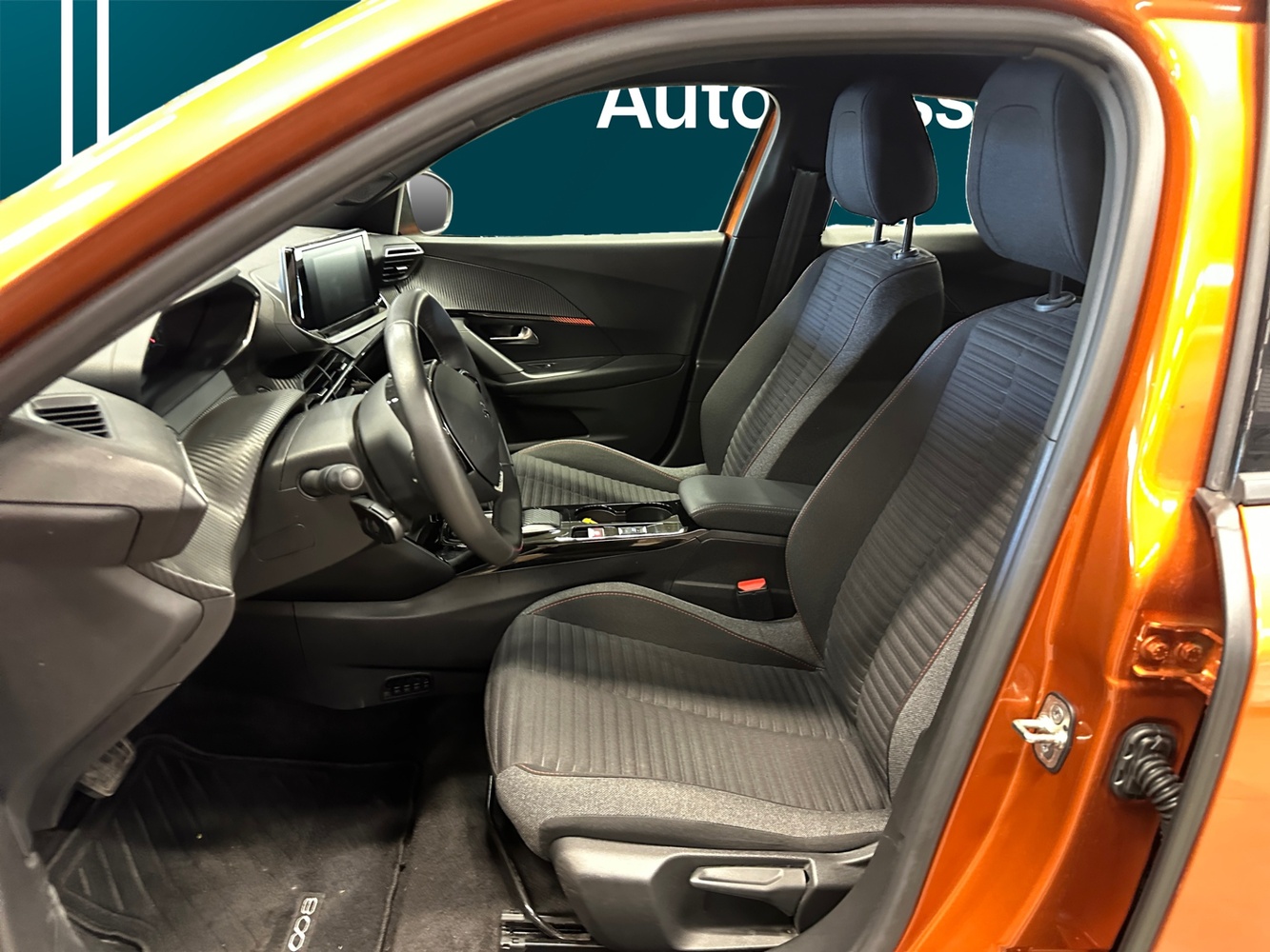 Peugeot e-2008 vaihtoauto
