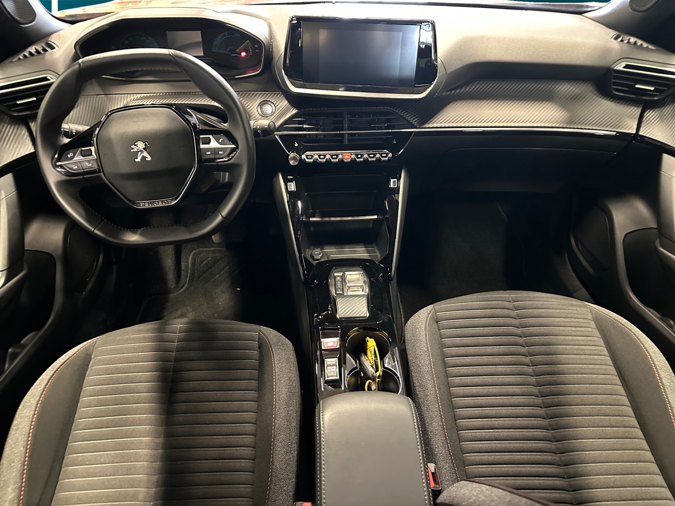 Peugeot e-2008 vaihtoauto