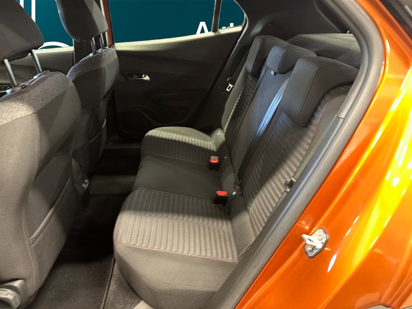 Peugeot e-2008 vaihtoauto
